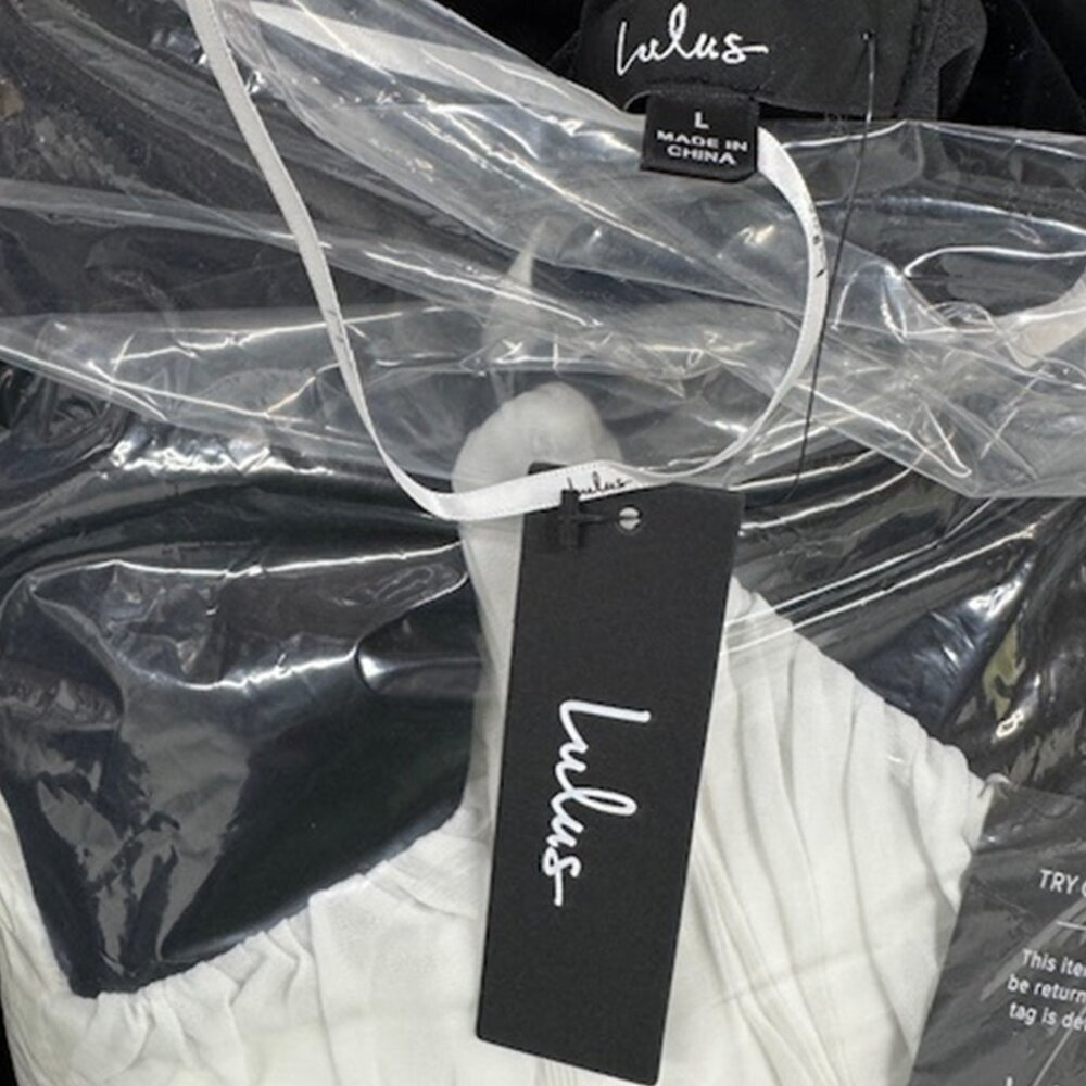 NWT Lulus Envied Glamour Black and White Pleated Backless Maxi Dress​ - Picture 9 of 10